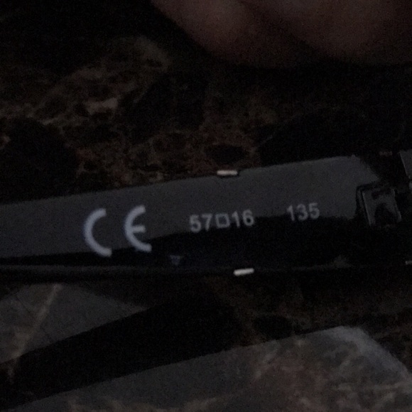 MK sunglasses with large Coach case - Picture 7 of 11